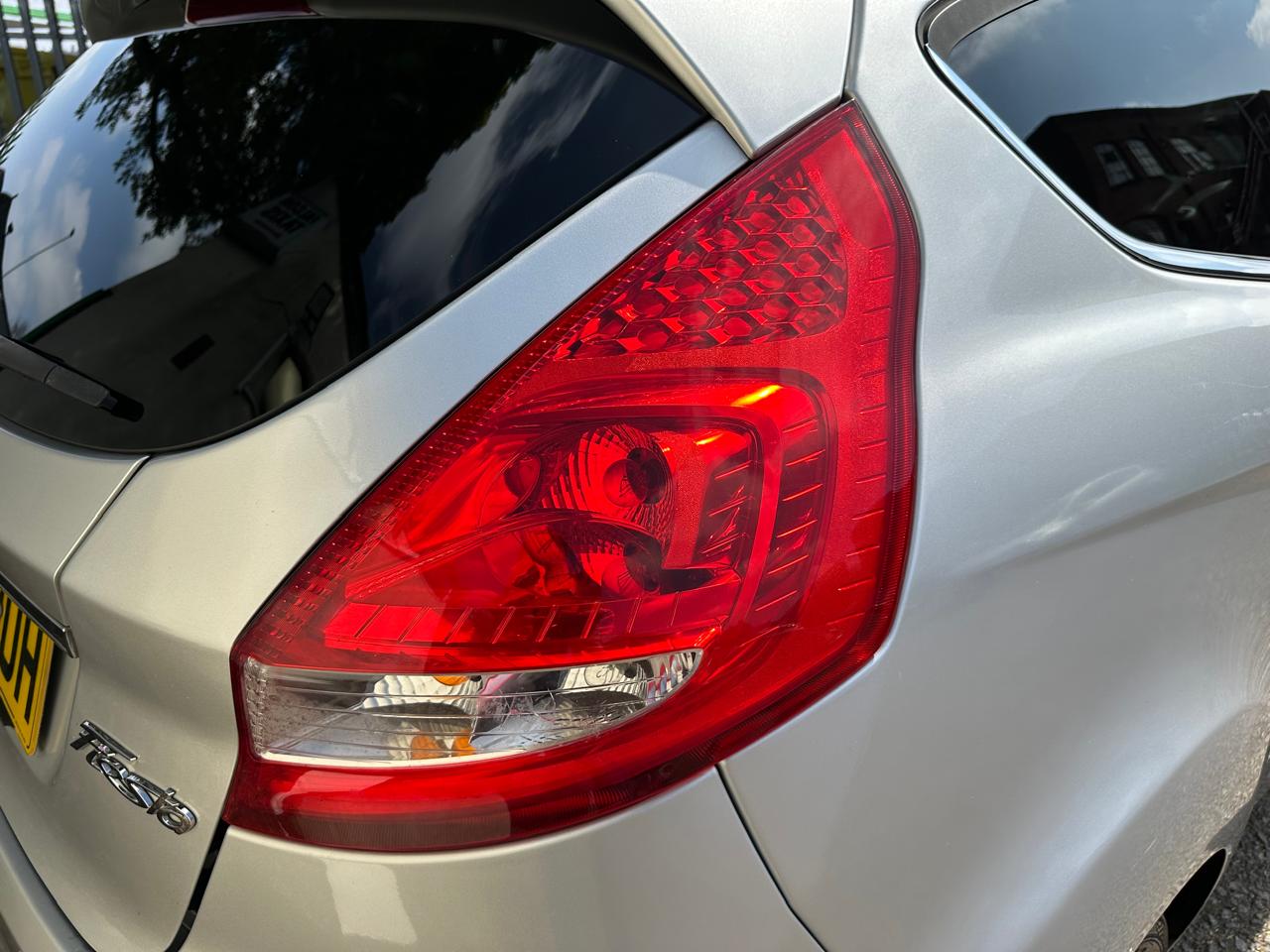 Ford Fiesta 1.4 Automatic 2009