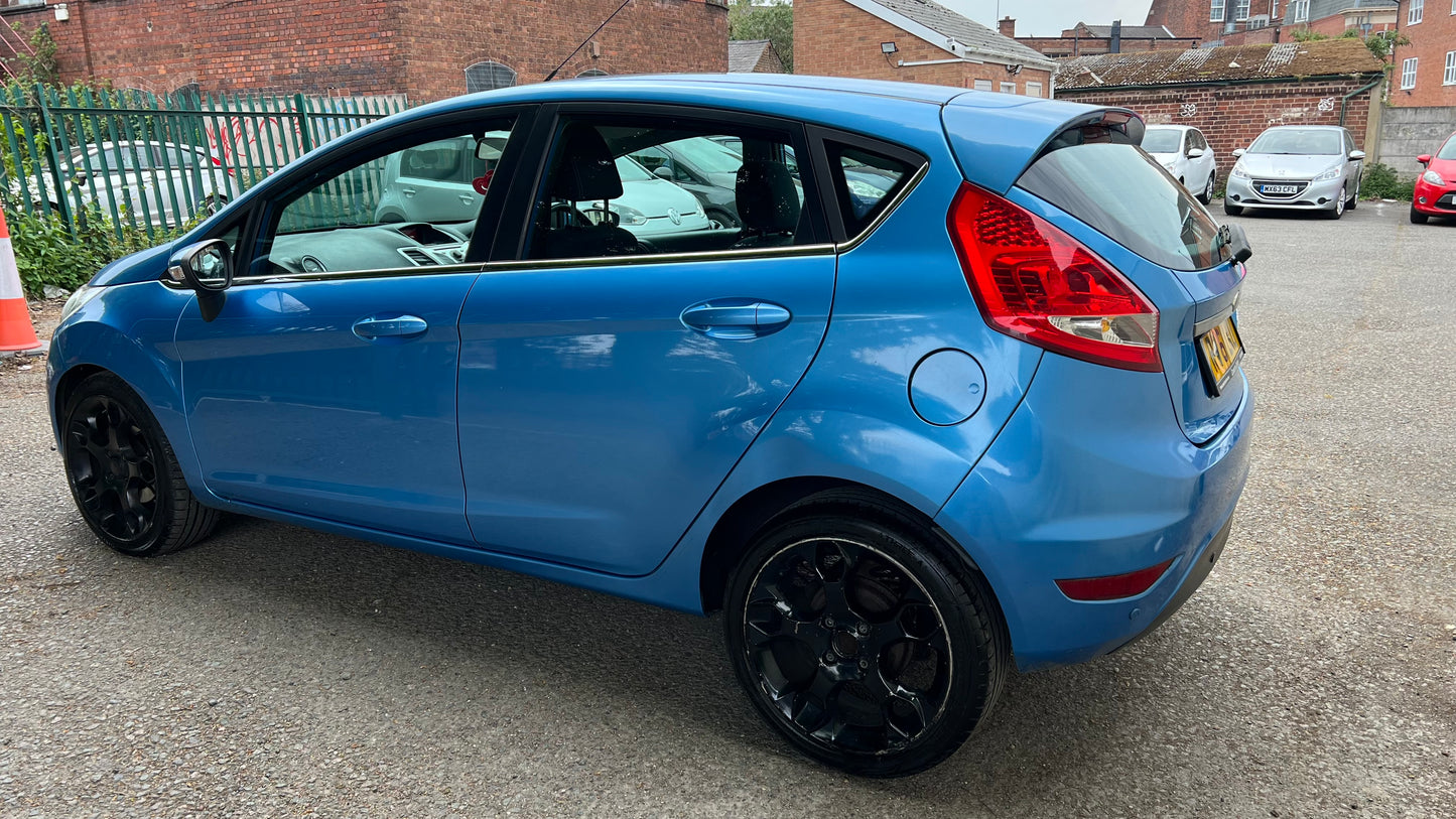 Ford Fiesta 1.4 2011 Automatic 5dr