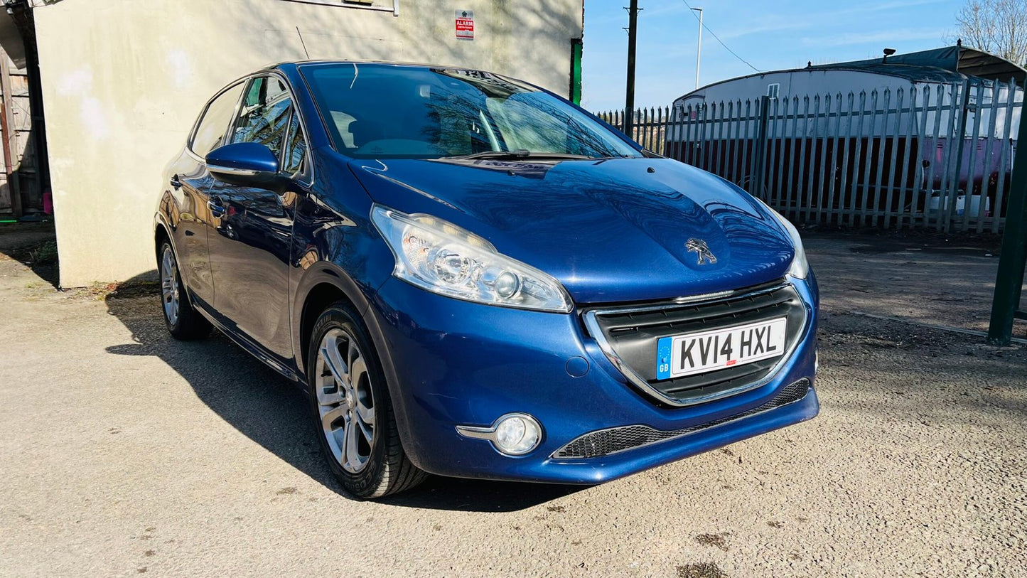 Peugeot 208 1.2L Allure 2014 5dr image 1