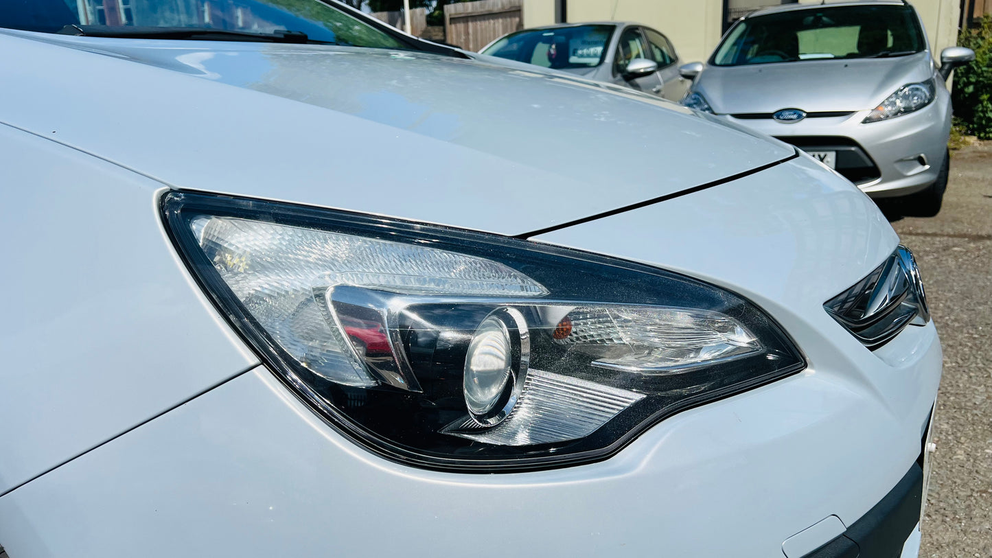 Vauxhall Astra GTC 1.4T SRi 3dr