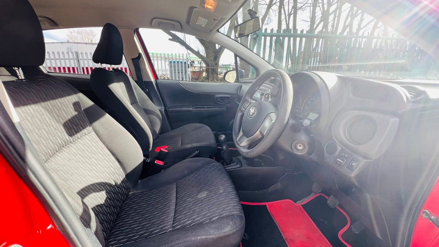 Toyota Yaris 1.0L Petrol 5dr 2012 image 20