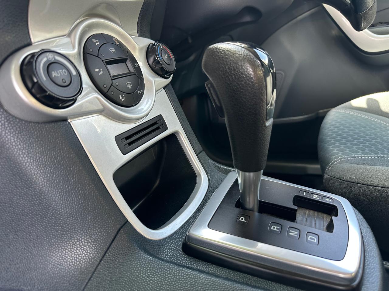 Ford Fiesta 1.4 Automatic 2009