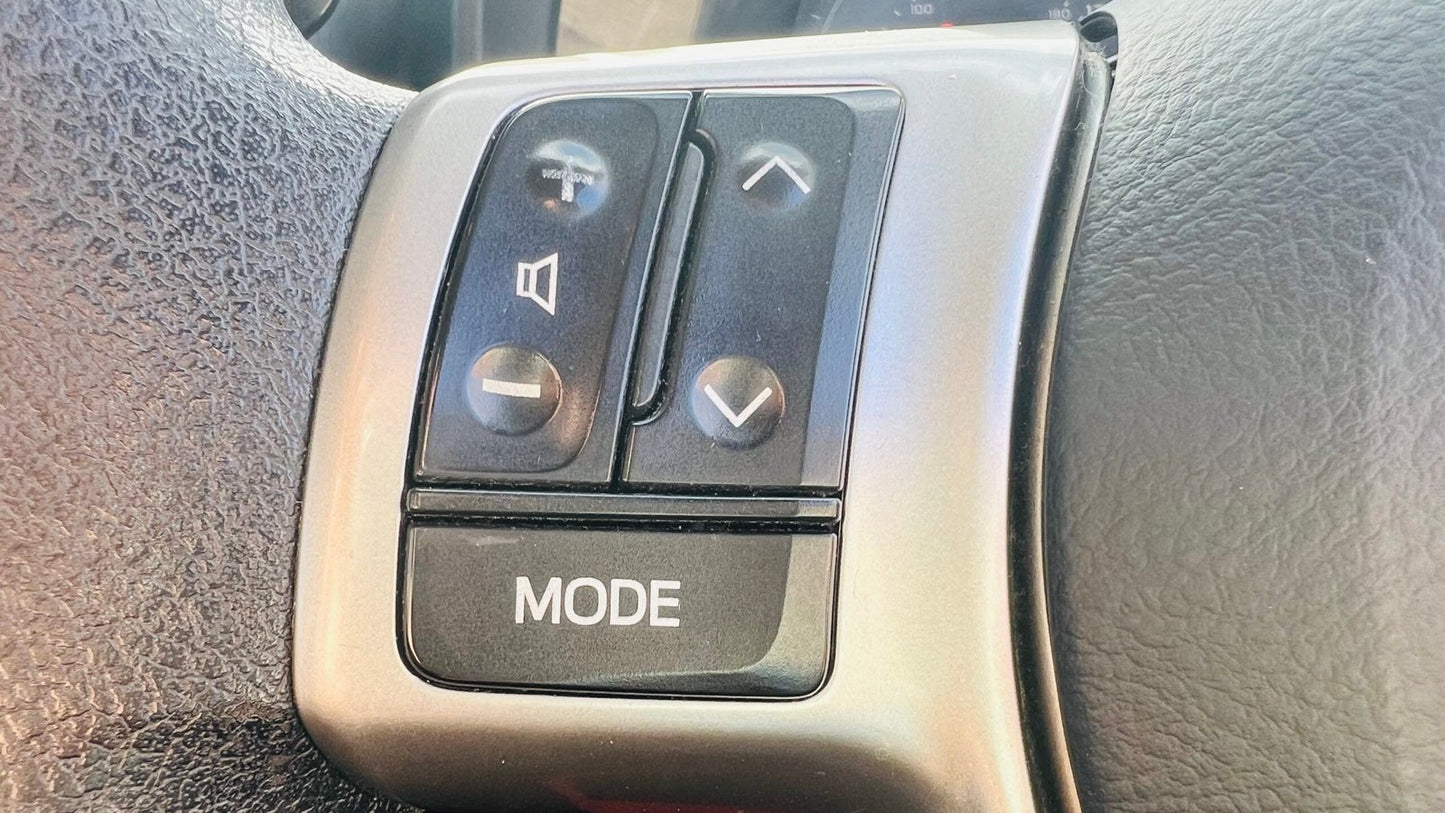 Toyota Yaris 1.0L Petrol 5dr 2012 image 15
