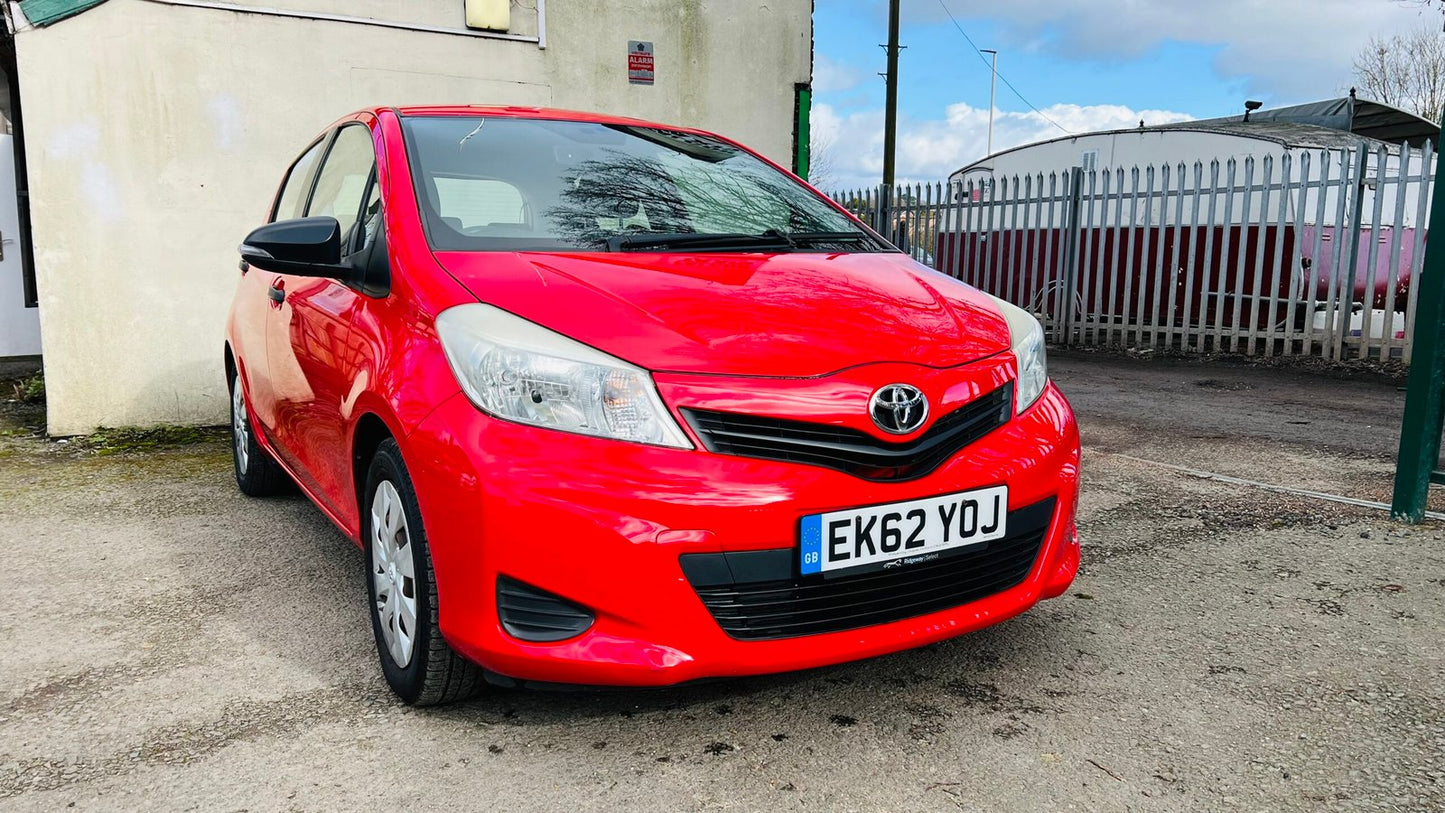 Toyota Yaris 1.0L Petrol 5dr 2012 image 2