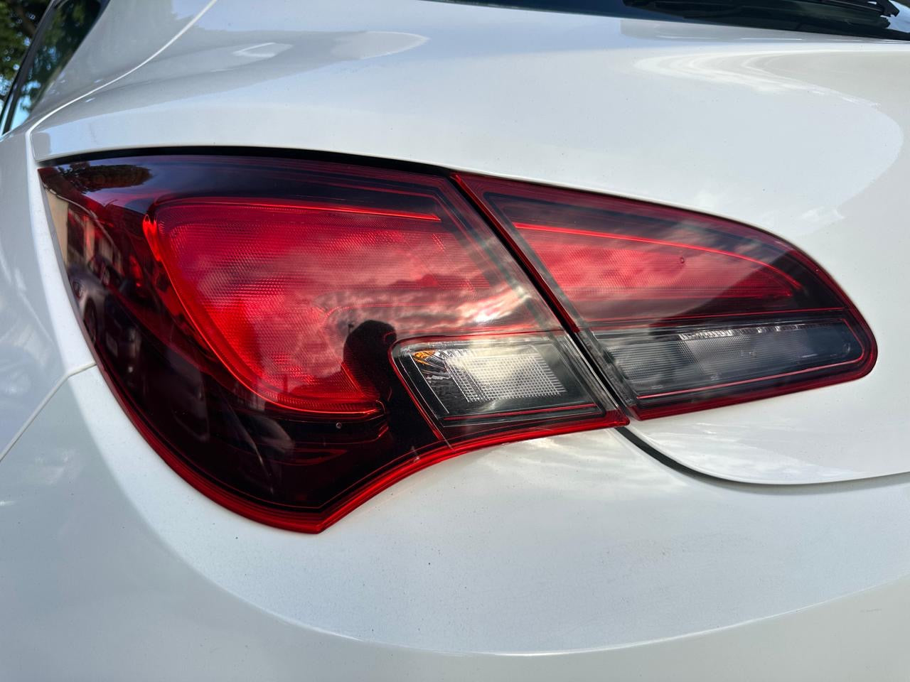 Vauxhall Astra GTC 1.6L 2013 3dr