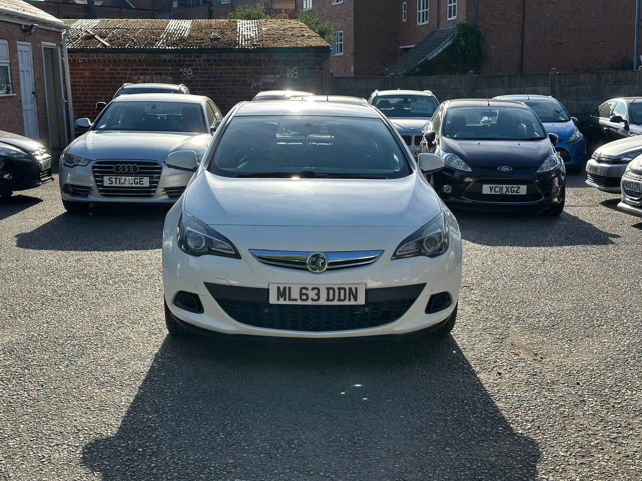 Vauxhall Astra GTC 1.6L 2013 3dr