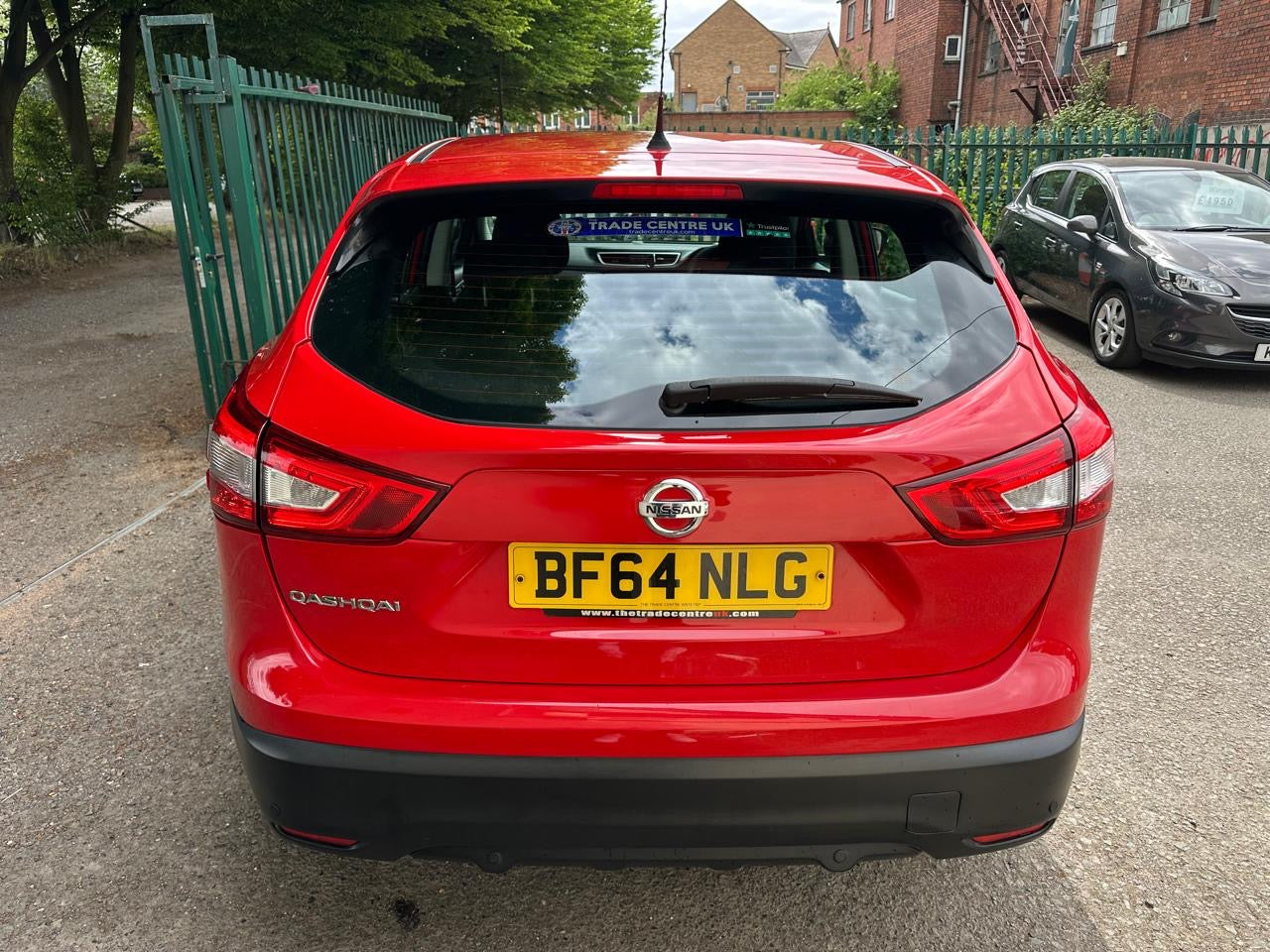 Nissan Qashqai 1.2 DIG-T Visia 2WD 2014