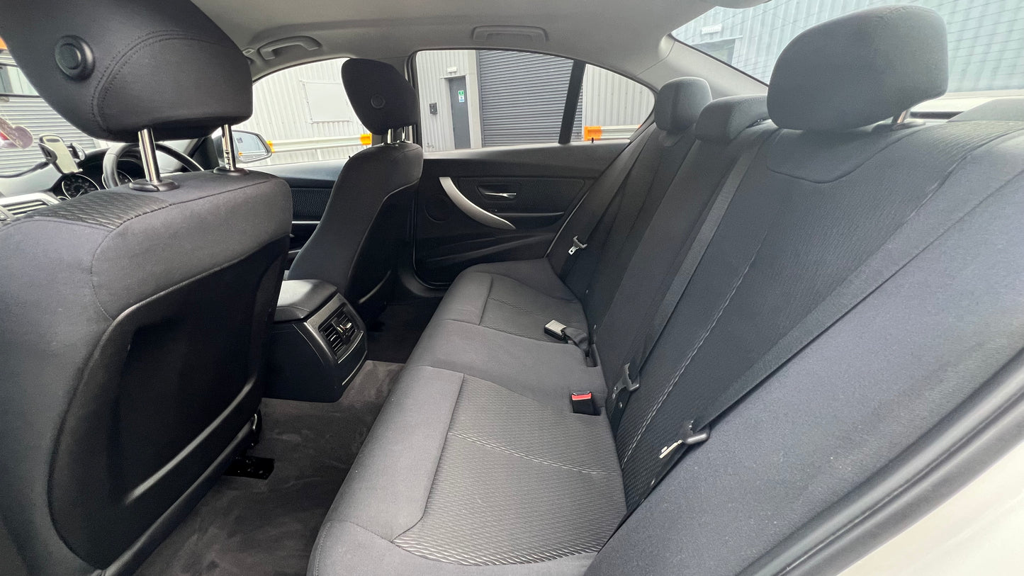BMW 3 Series 2.0L 320i SE Saloon 2012