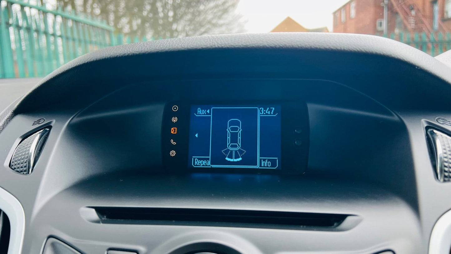 Ford Focus 1.6L Petrol 2011 image 21