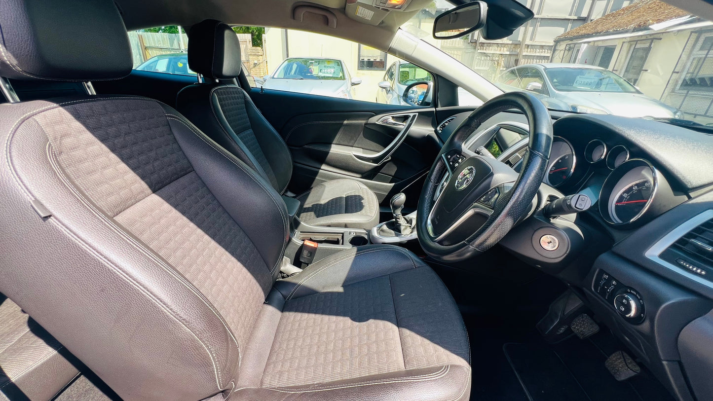 Vauxhall Astra GTC 1.4T SRi 3dr