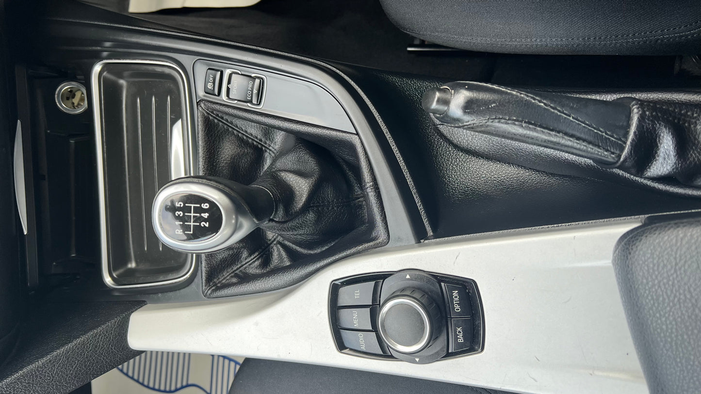 BMW 3 Series 2.0L 320i SE Saloon 2012