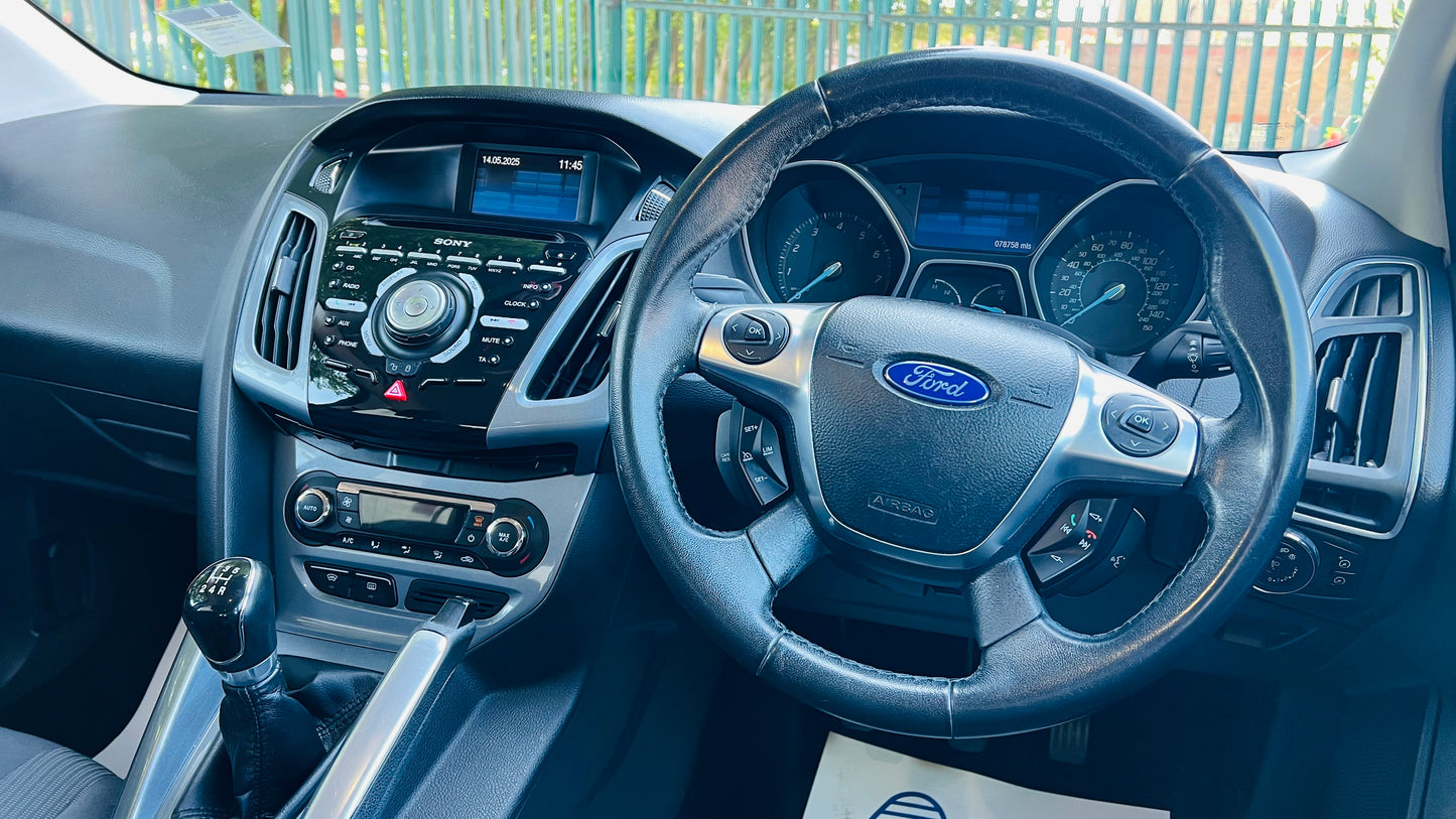 Ford Focus 1.6L Titanium 2012
