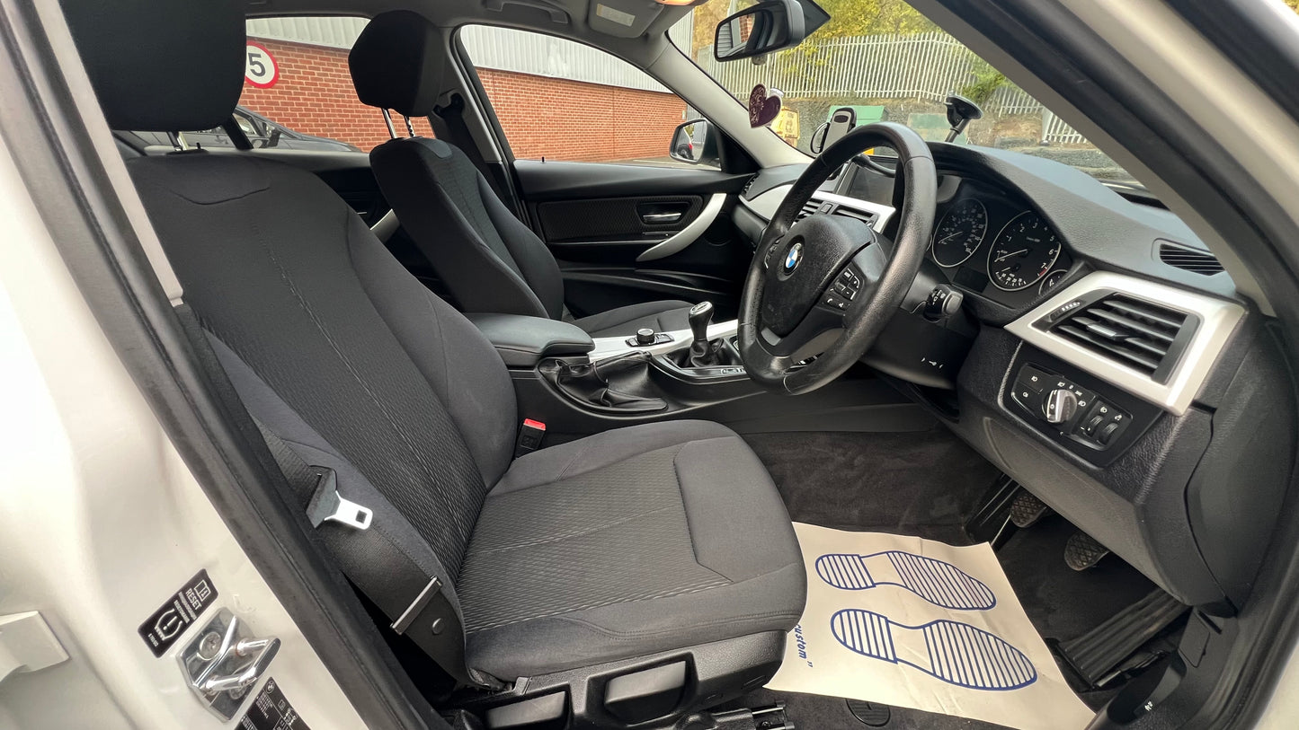 BMW 3 Series 2.0L 320i SE Saloon 2012