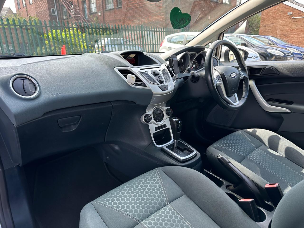 Ford Fiesta 1.4 Automatic 2009