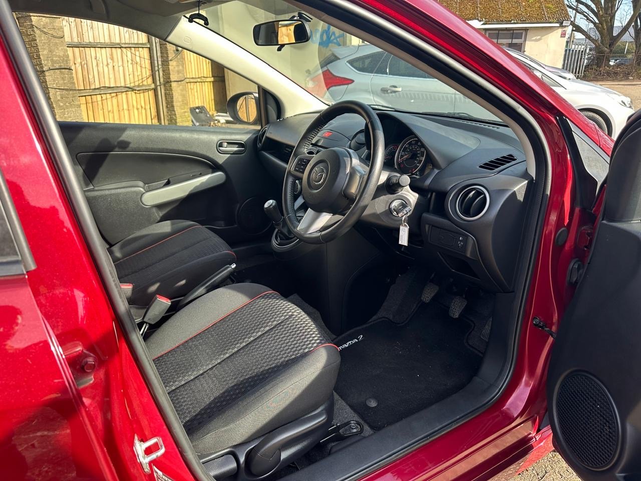 Mazda Mazda2 1.3L Petrol 2011 image 27