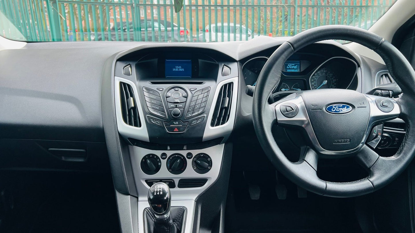 Ford Focus 1.6L Petrol 2011 image 12