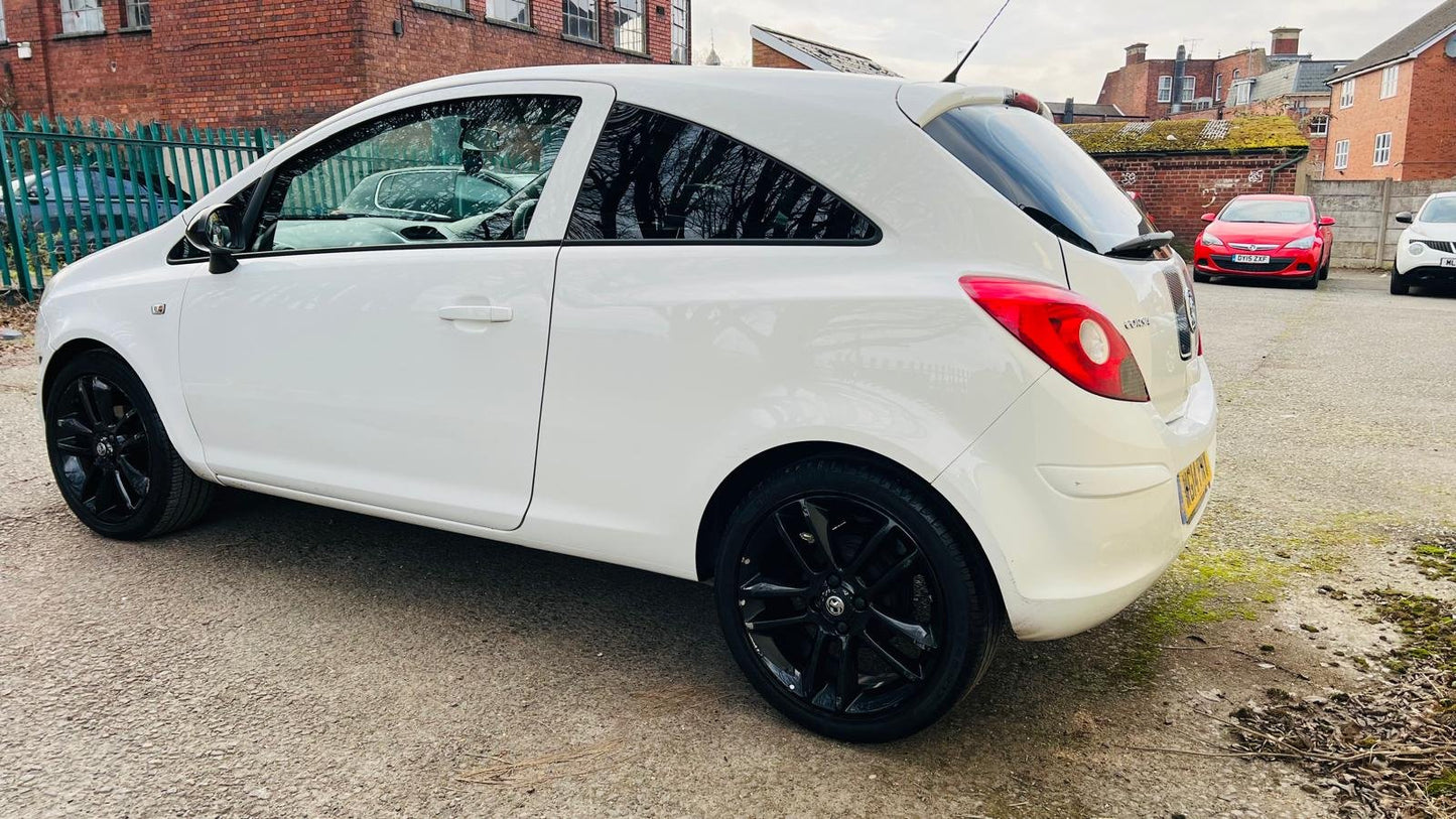 Vauxhall Corsa 1.2 16V Sting Euro 5 3dr image 7
