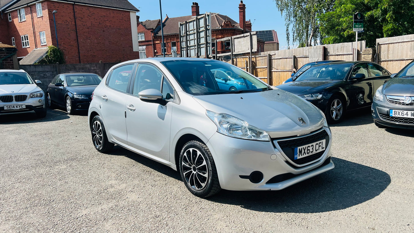 Peugeot 208 1.0 VTi Access+ Euro 5 5dr