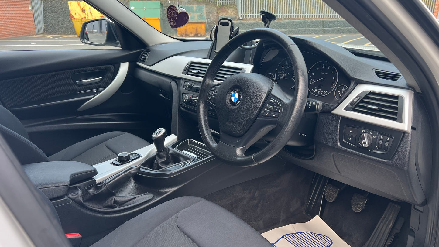 BMW 3 Series 2.0L 320i SE Saloon 2012