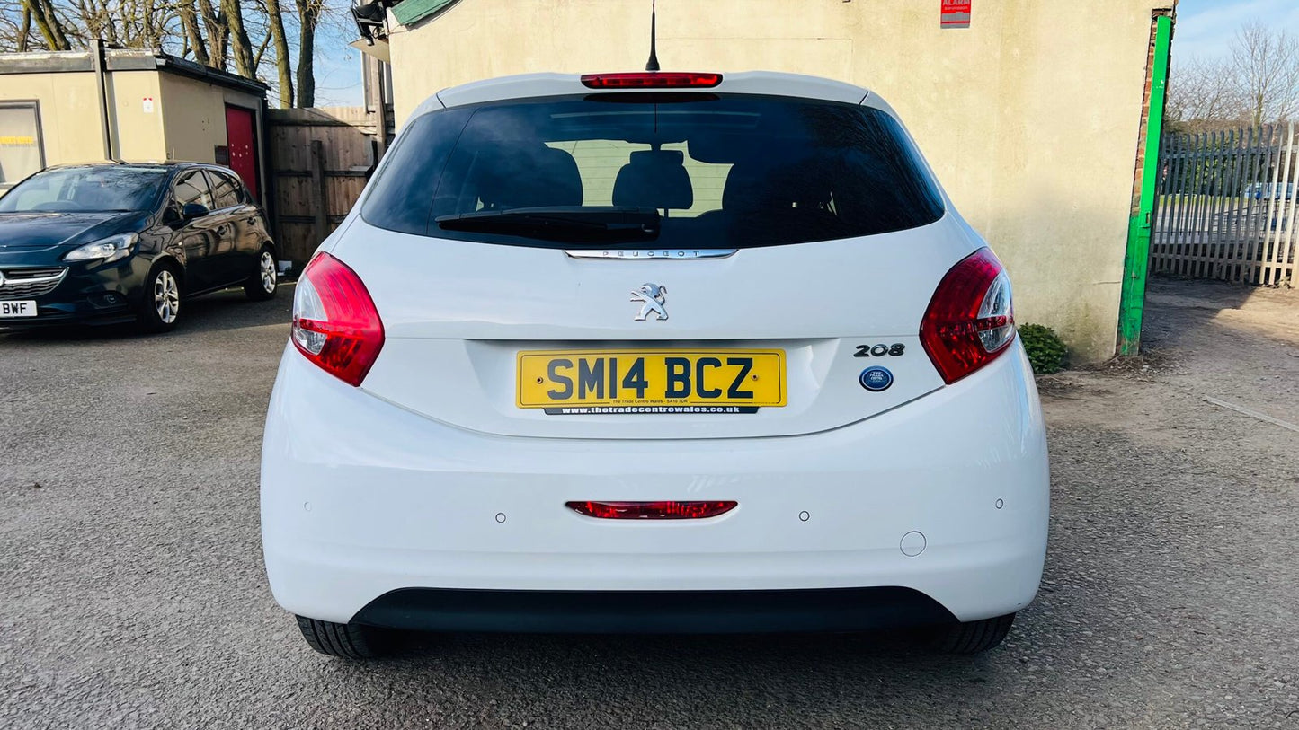 Peugeot 208 1.2 Style 2014 5dr image 9