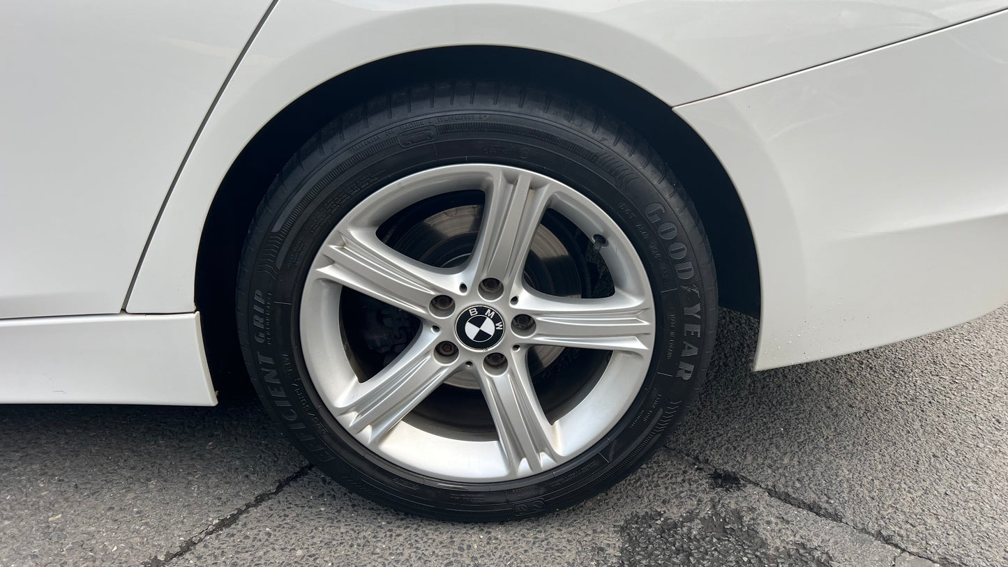 BMW 3 Series 2.0L 320i SE Saloon 2012