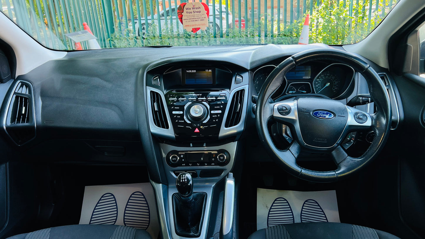 Ford Focus 1.6L Titanium 2012