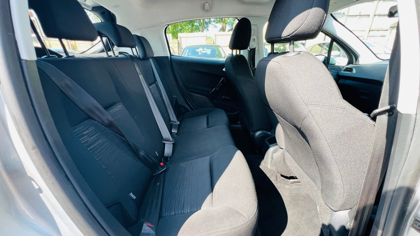 Peugeot 208 1.0 VTi Access+ Euro 5 5dr