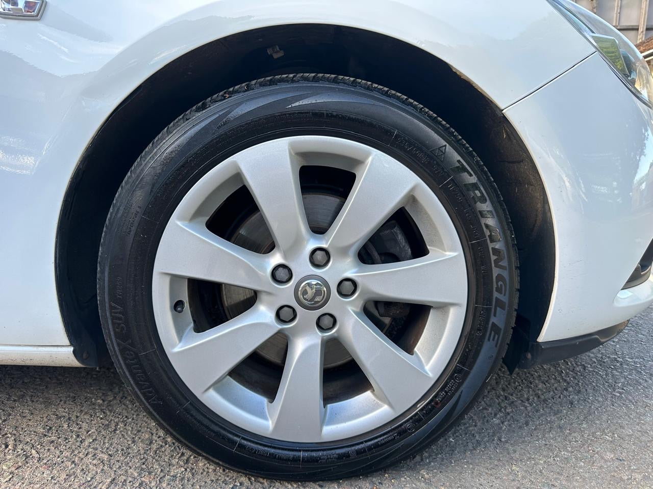 Vauxhall Astra GTC 1.6L 2013 3dr