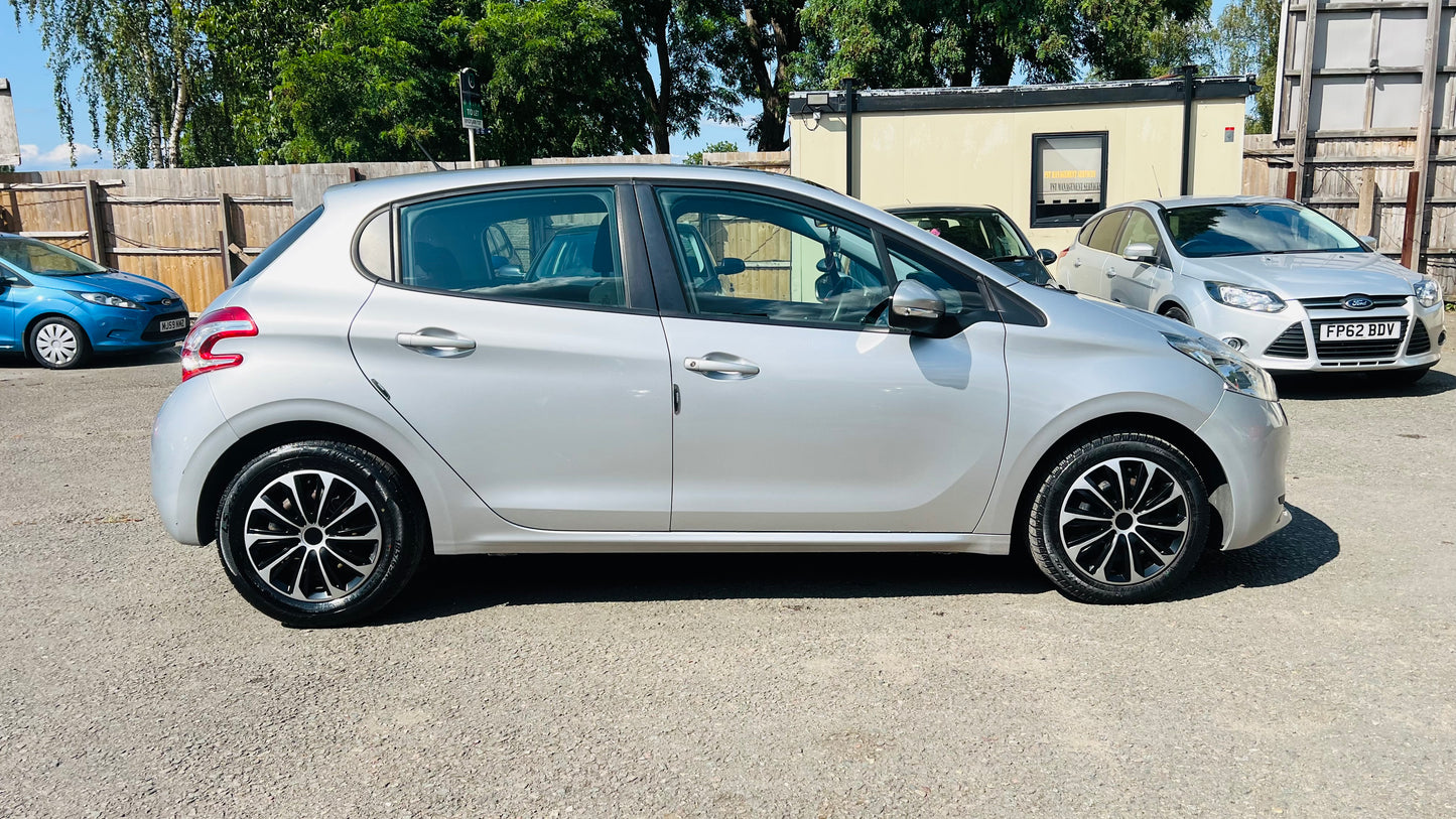 Peugeot 208 1.0 VTi Access+ Euro 5 5dr