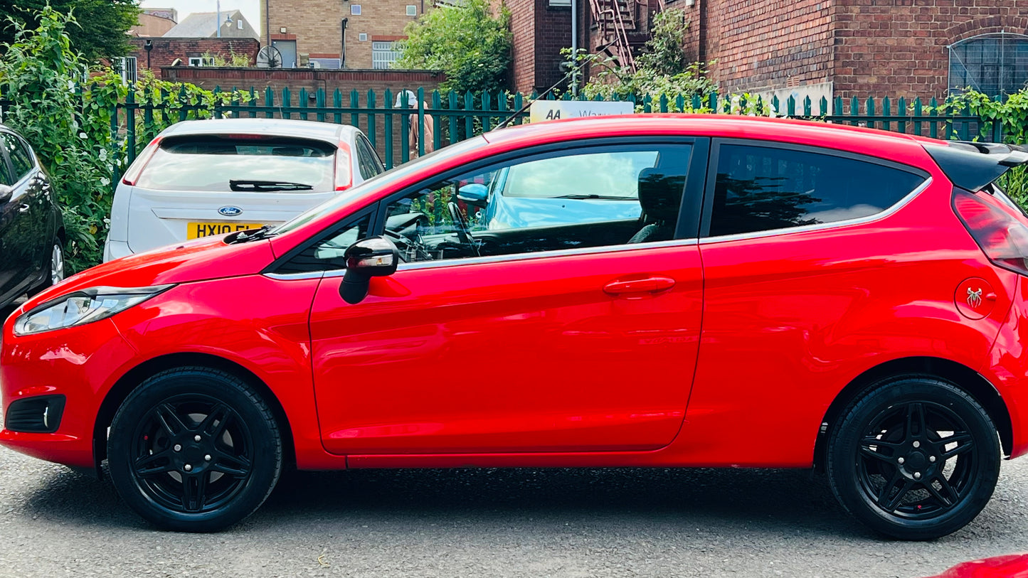 Ford Fiesta Zetec 1.25L 2013 3dr