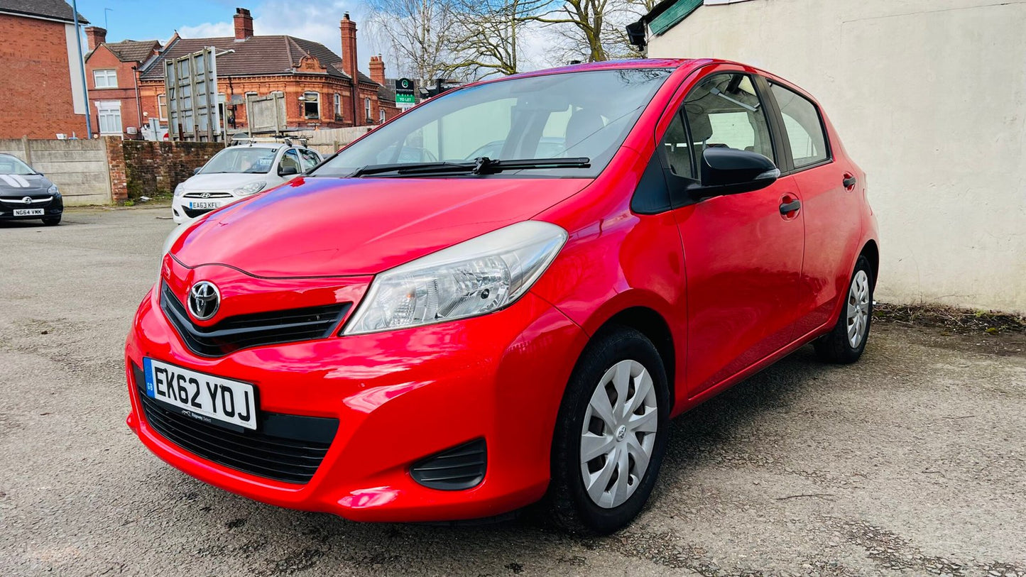 Toyota Yaris 1.0L Petrol 5dr 2012 image 4