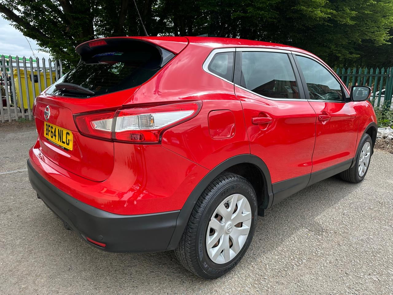 Nissan Qashqai 1.2 DIG-T Visia 2WD 2014