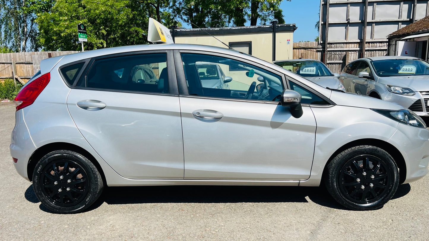 Ford Fiesta 1.4L Automatic 2009 5dr
