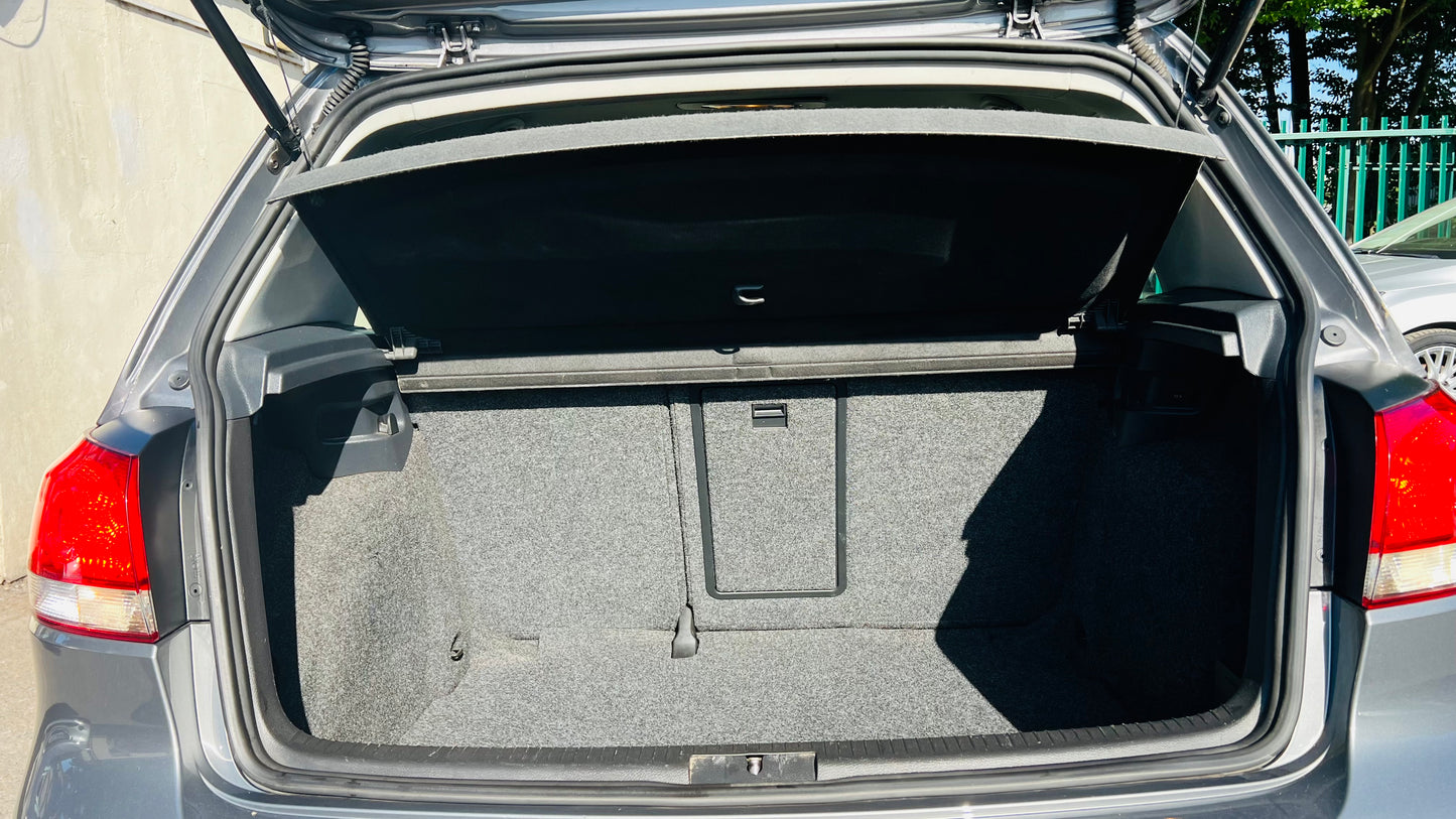 Volkswagen Golf 1.6L TDI 2012 5dr Euro 5