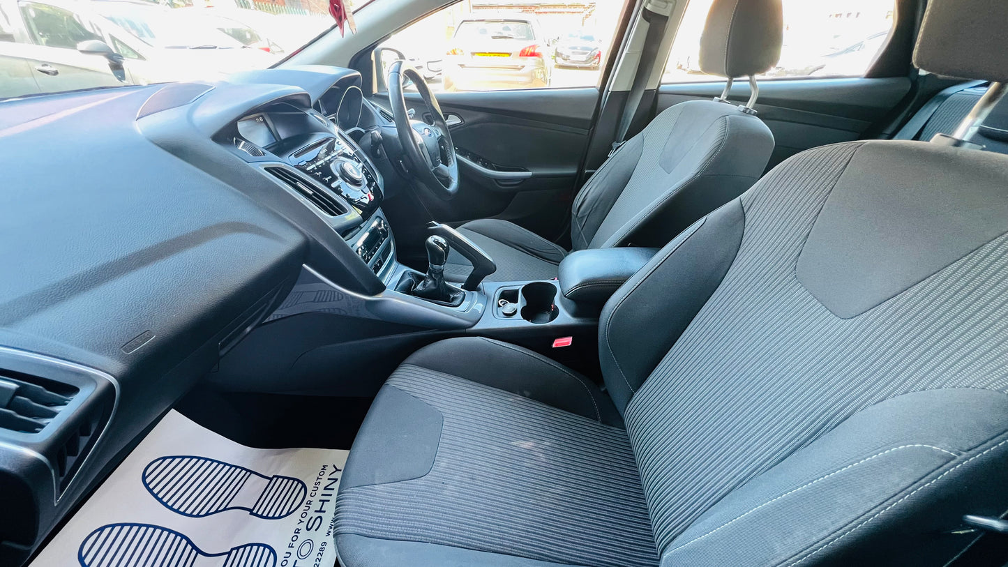 Ford Focus 1.6L Titanium 2012