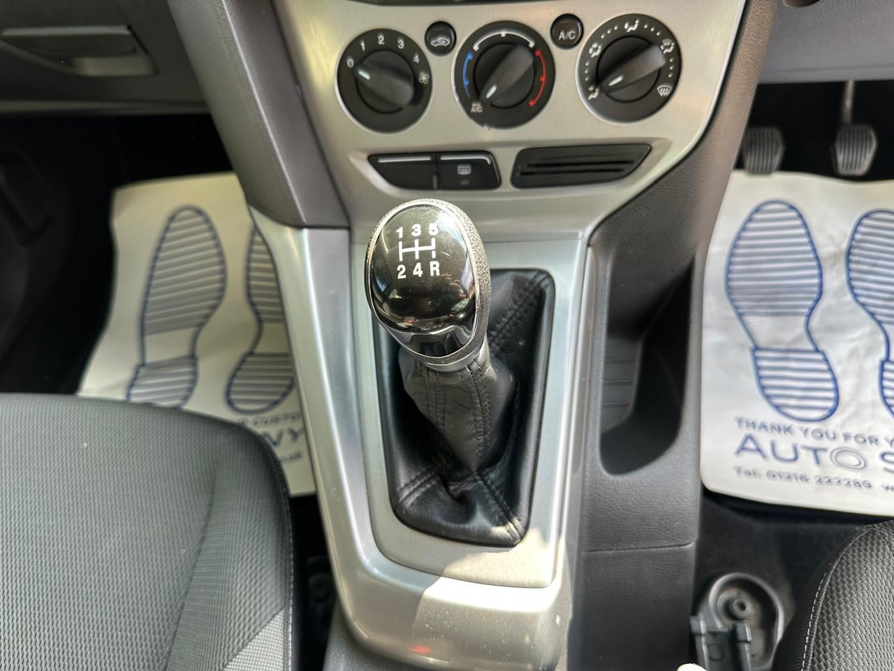 Ford Focus 1.6 Edge 2011 5dr
