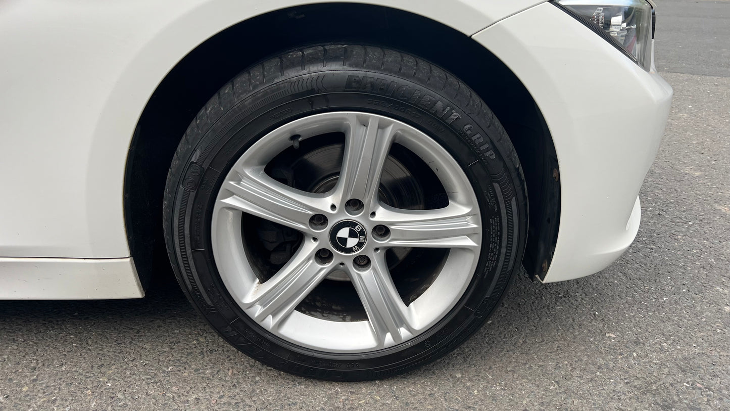 BMW 3 Series 2.0L 320i SE Saloon 2012