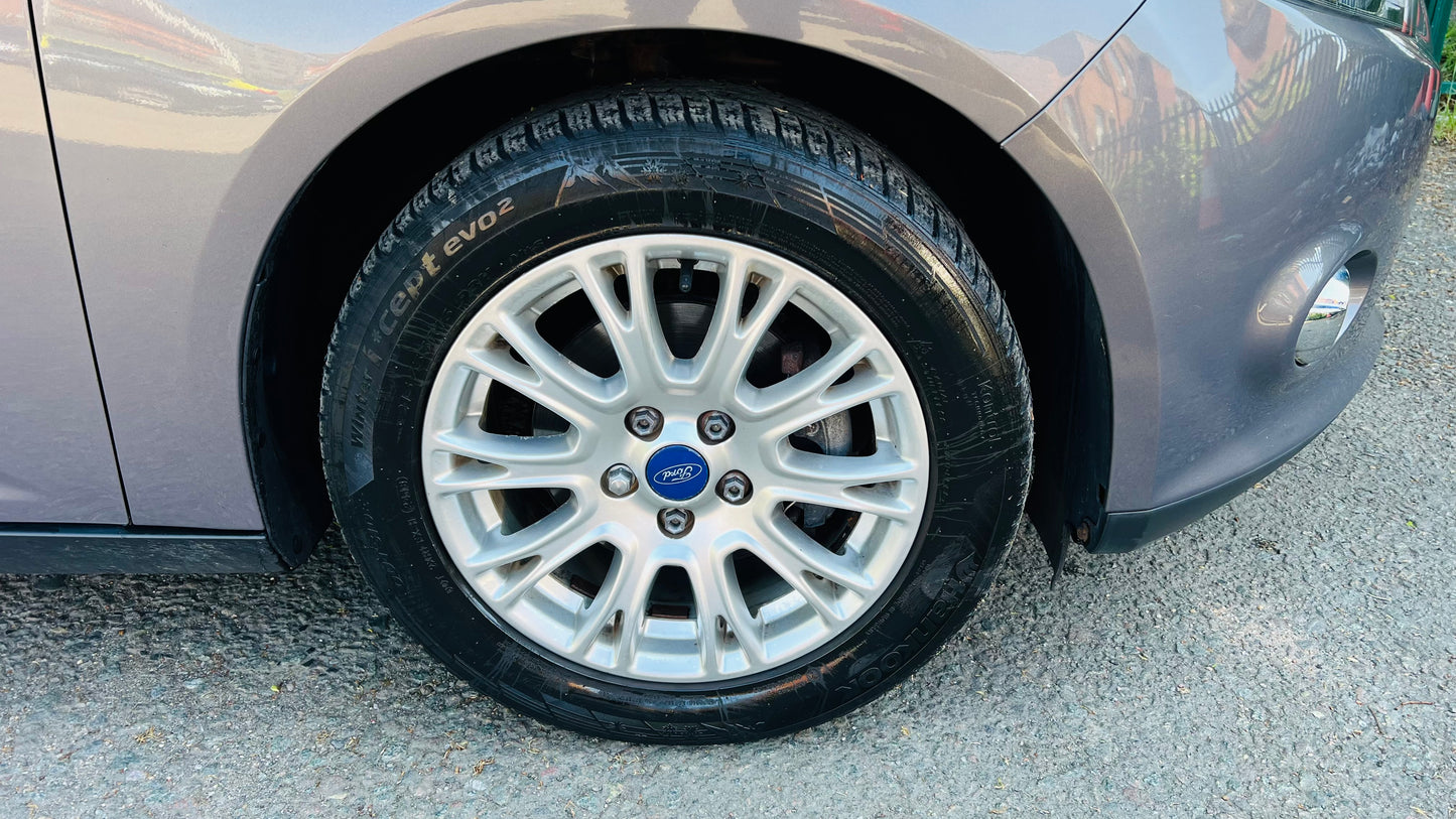 Ford Focus 1.6L Titanium 2012