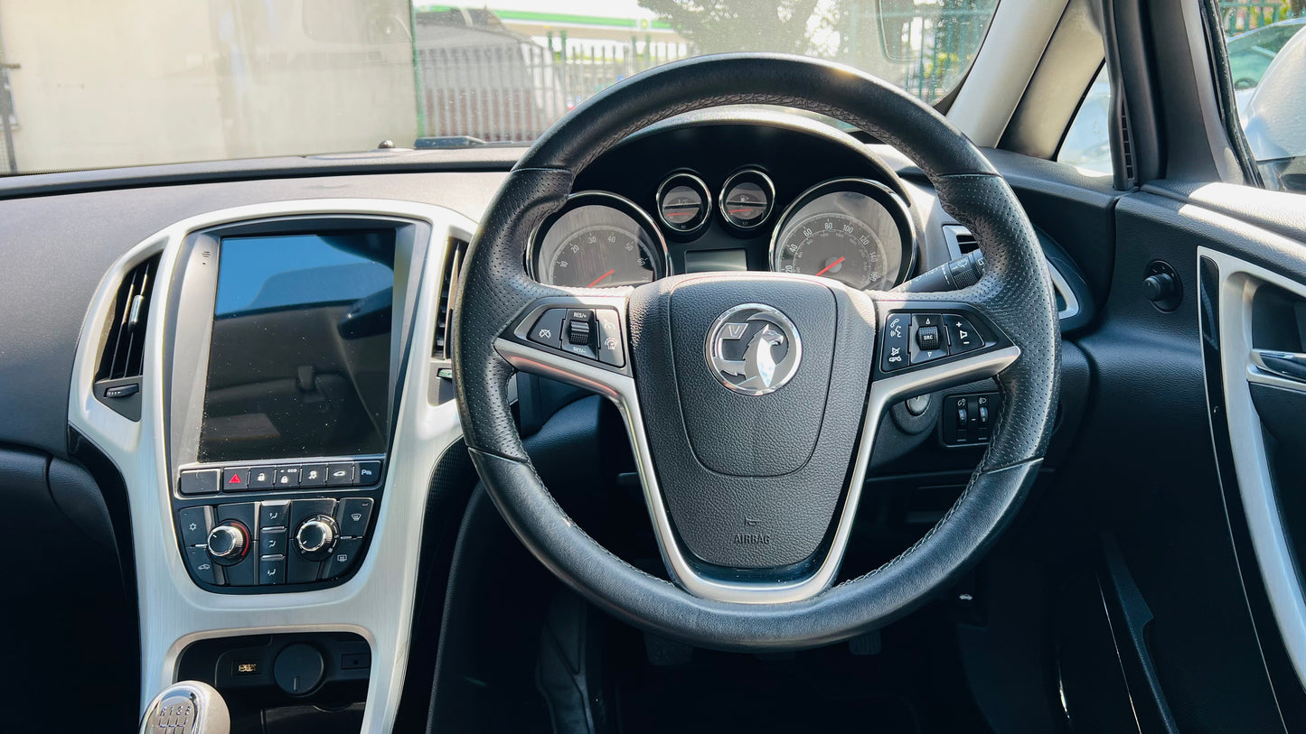 Vauxhall Astra GTC 1.4T SRi 3dr