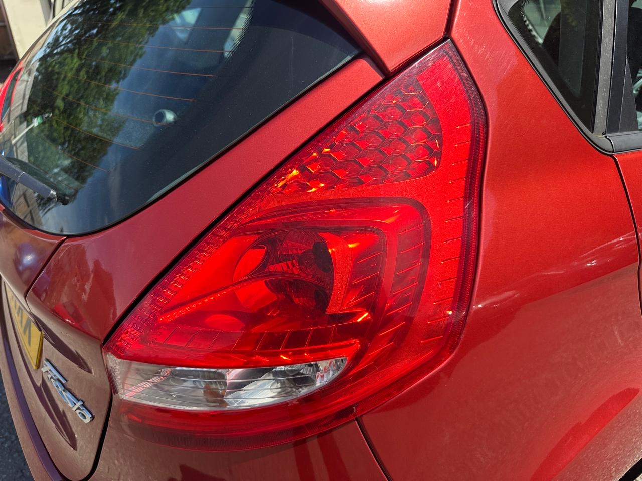 Ford Fiesta 1.4L Automatic 2009 5dr