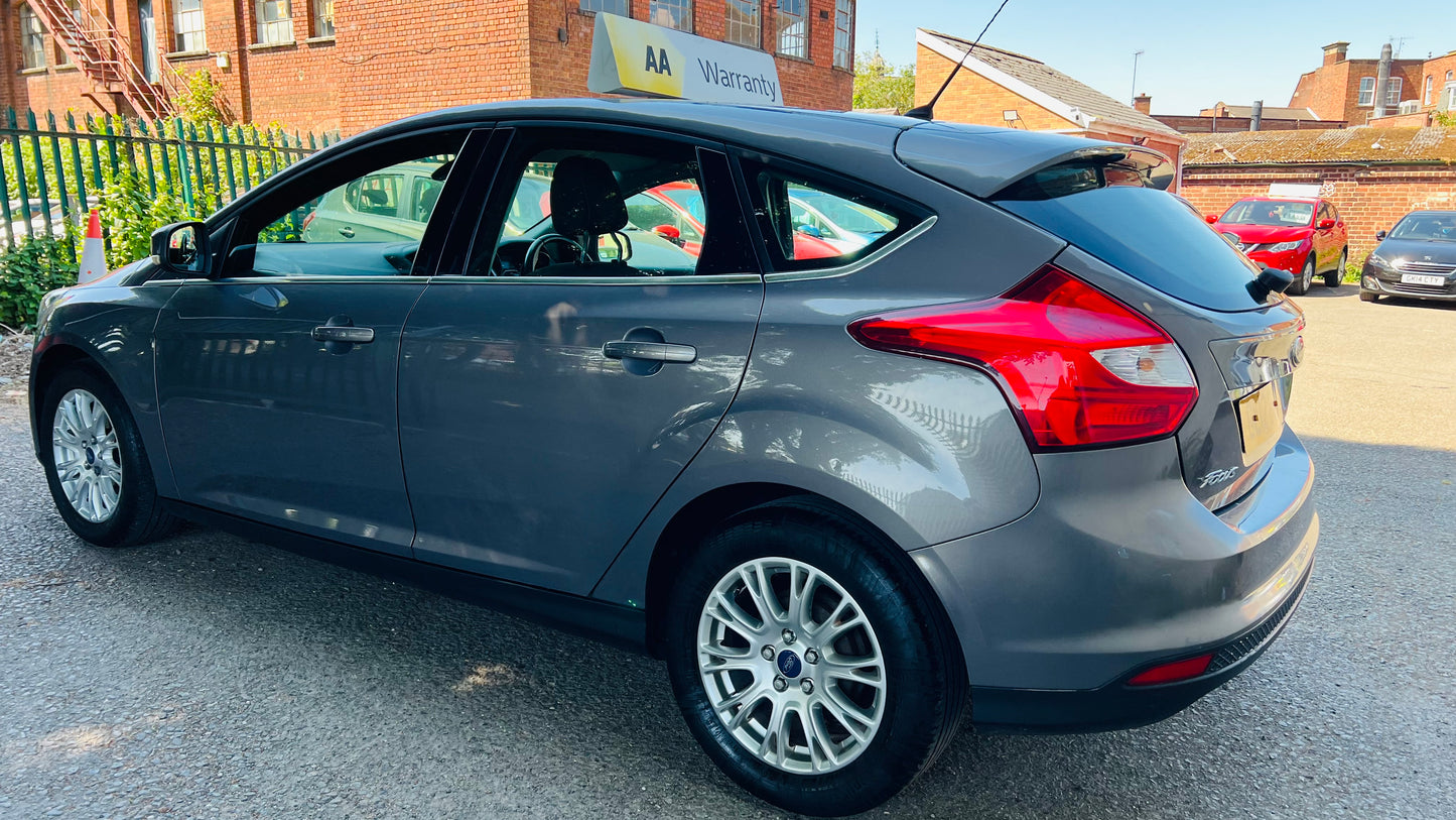 Ford Focus 1.6L Titanium 2012