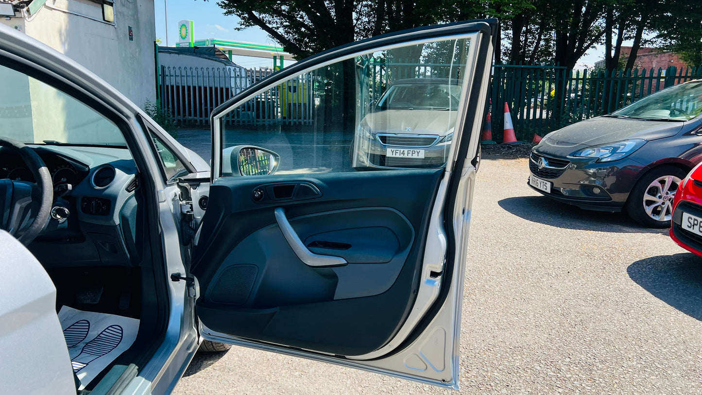 Ford Fiesta 1.4L Automatic 2009 5dr