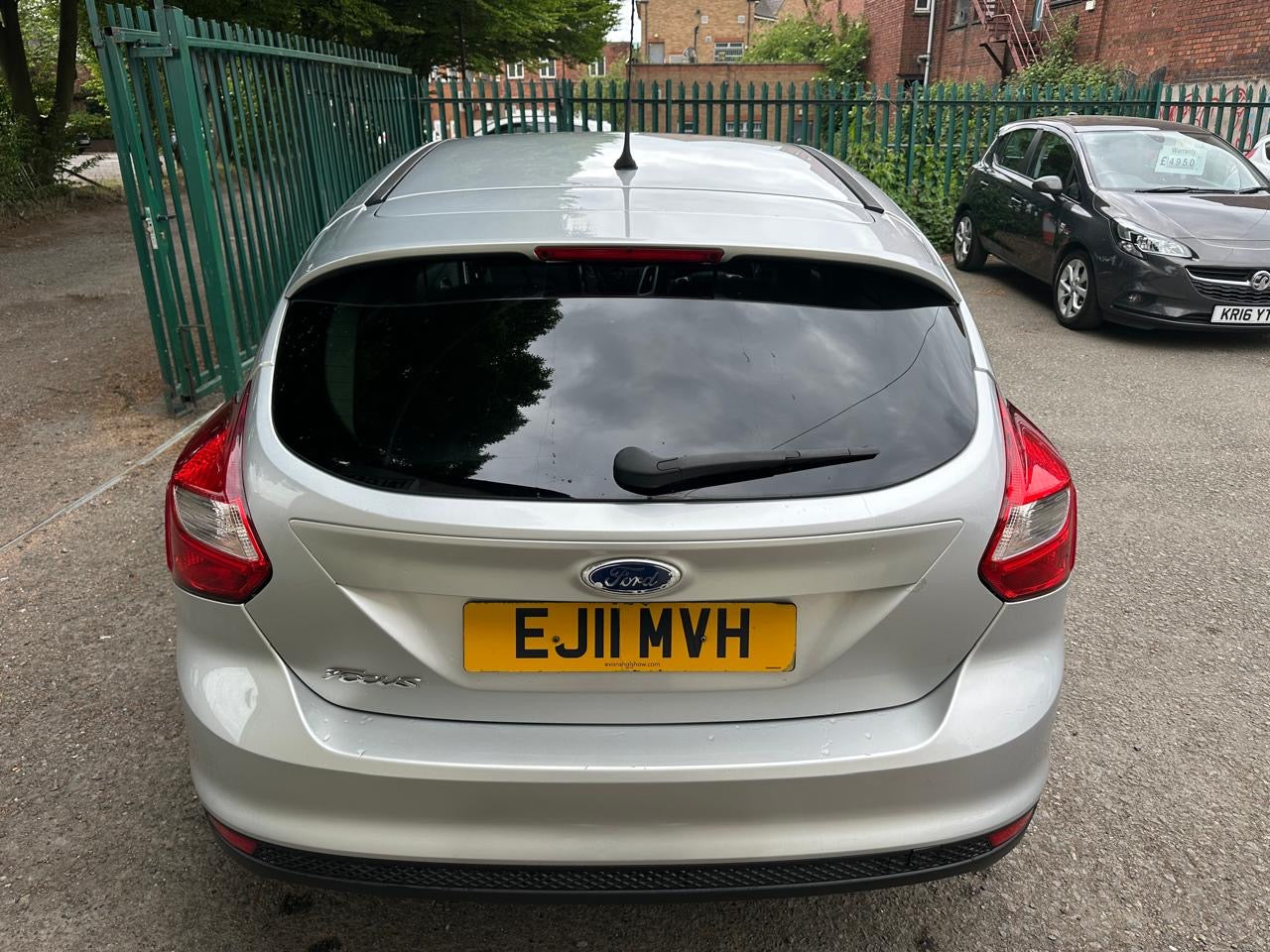 Ford Focus 1.6L Zetec 2011
