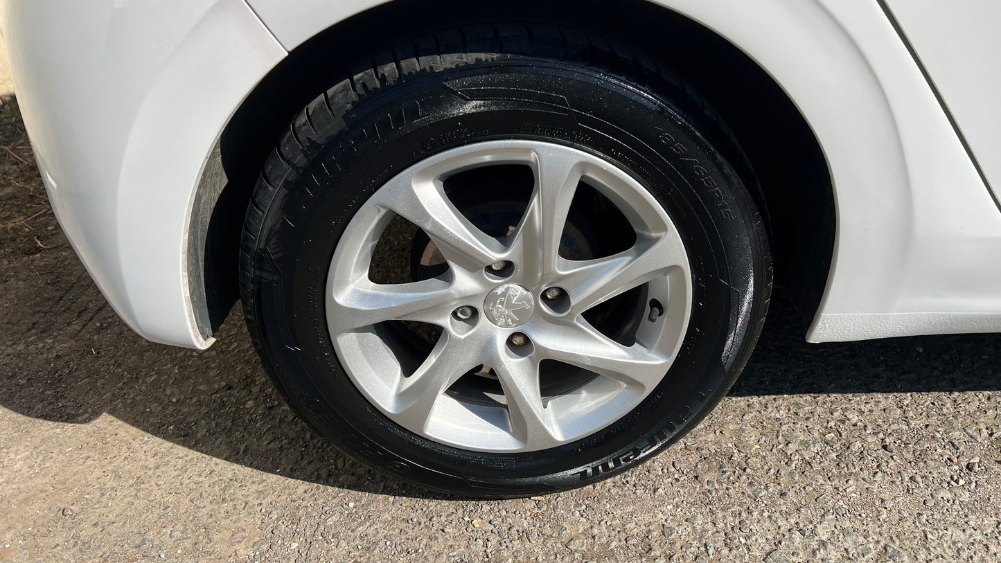 Peugeot 208 1.2 VTi PureTech Active Euro 6 5dr