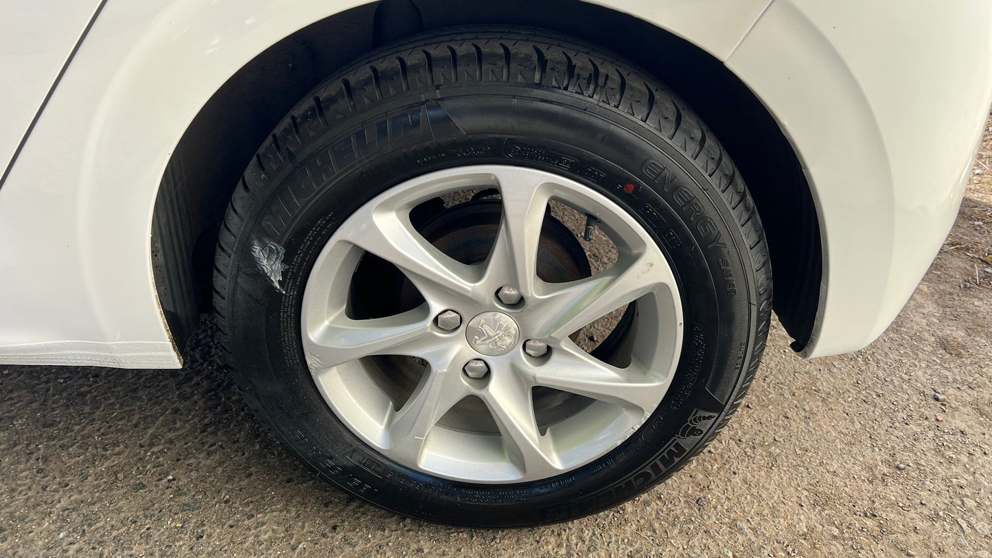 Peugeot 208 1.2 VTi PureTech Active Euro 6 5dr