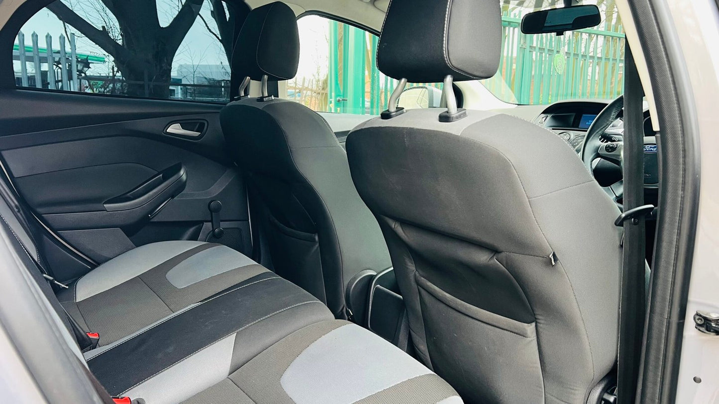 Ford Focus 1.6L Petrol 2011 image 25