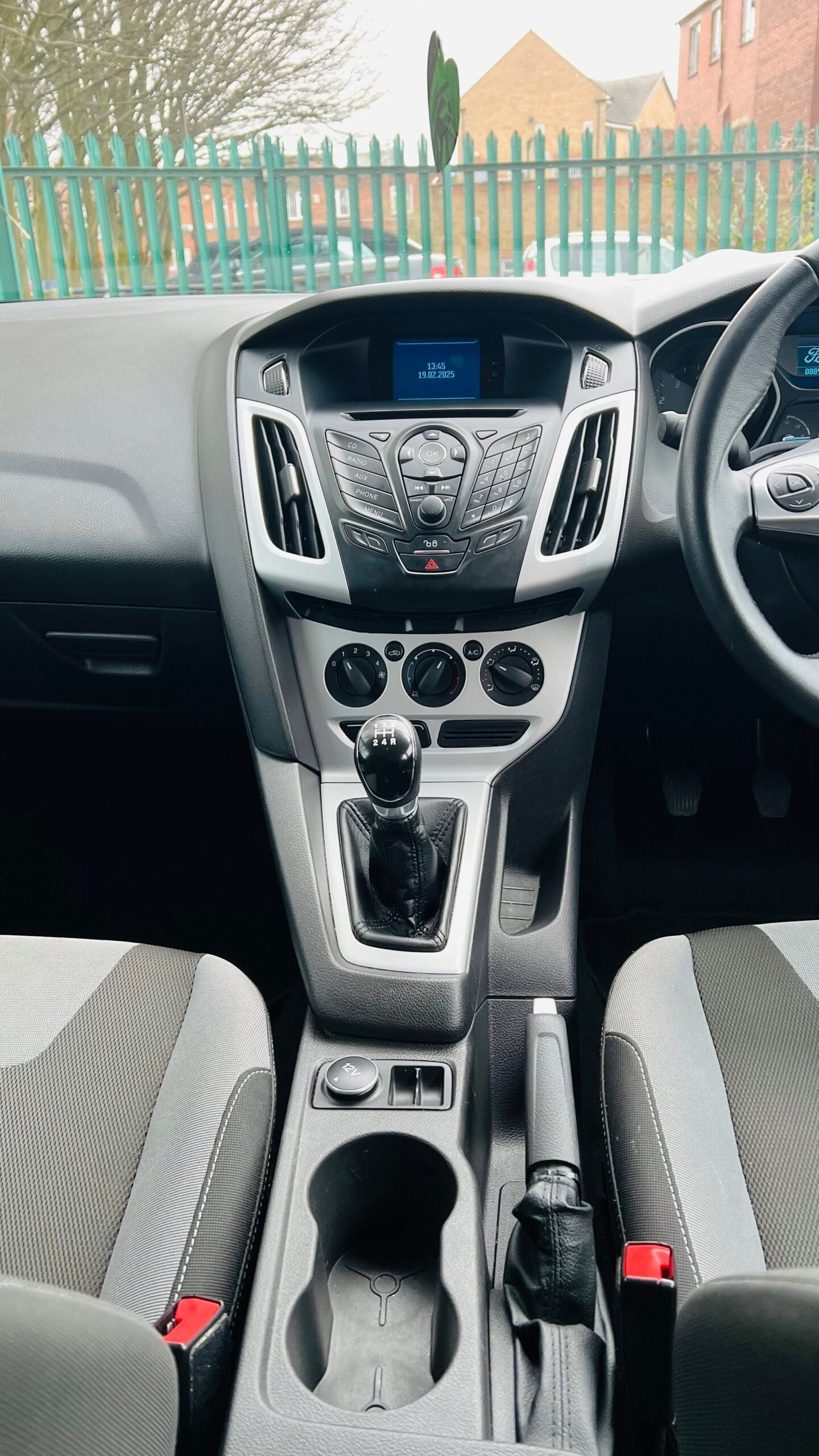 Ford Focus 1.6L Petrol 2011 image 13