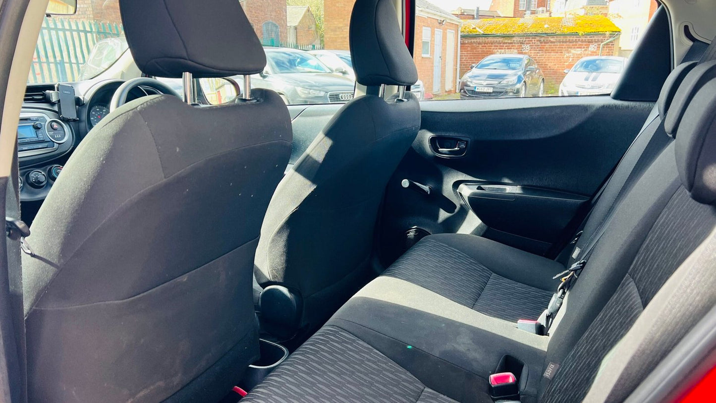 Toyota Yaris 1.0L Petrol 5dr 2012 image 25