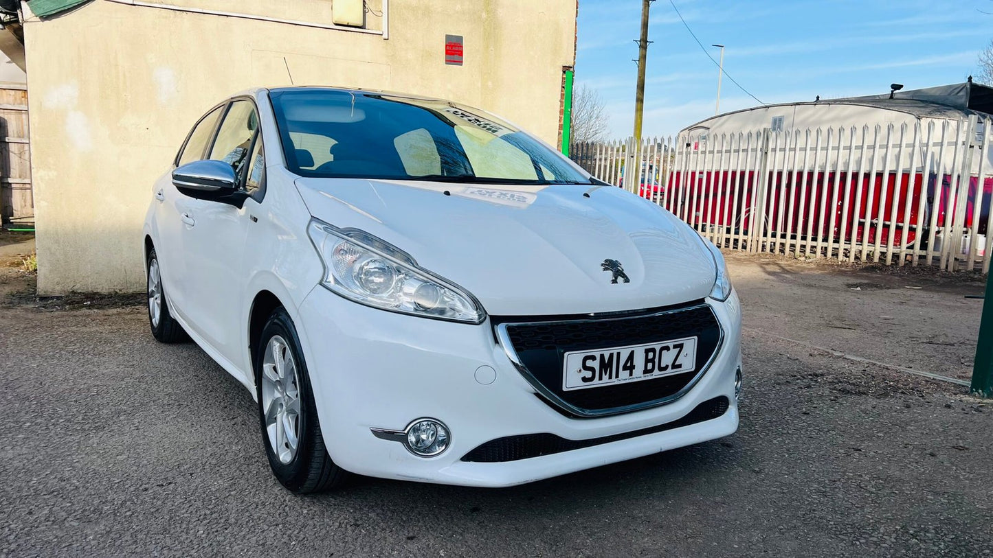 Peugeot 208 1.2 Style 2014 5dr image 2