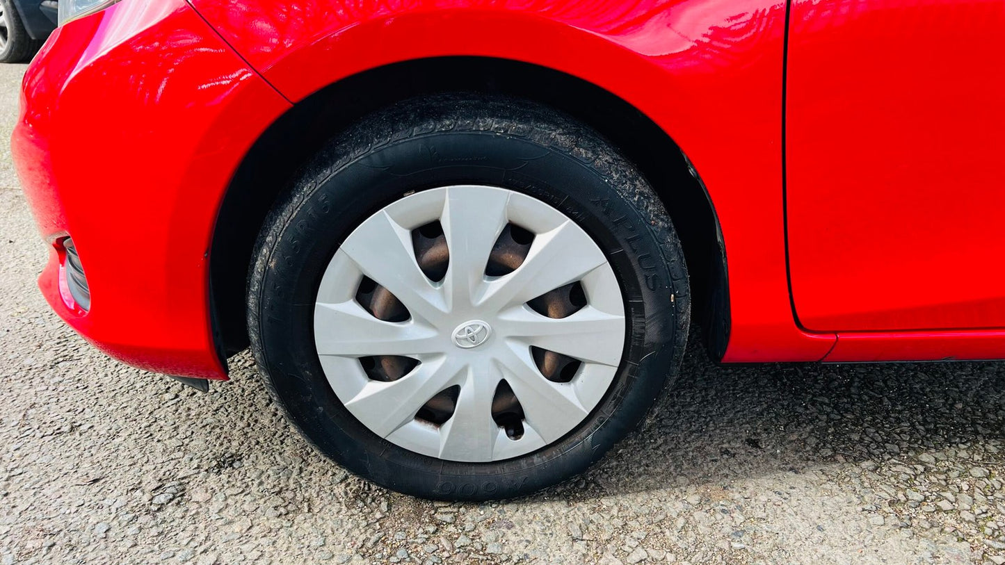 Toyota Yaris 1.0L Petrol 5dr 2012 image 35